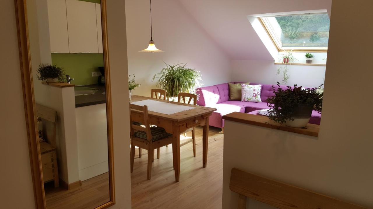 Viadolcevita - Gruene Gaestewohnung Lana Eksteriør bilde